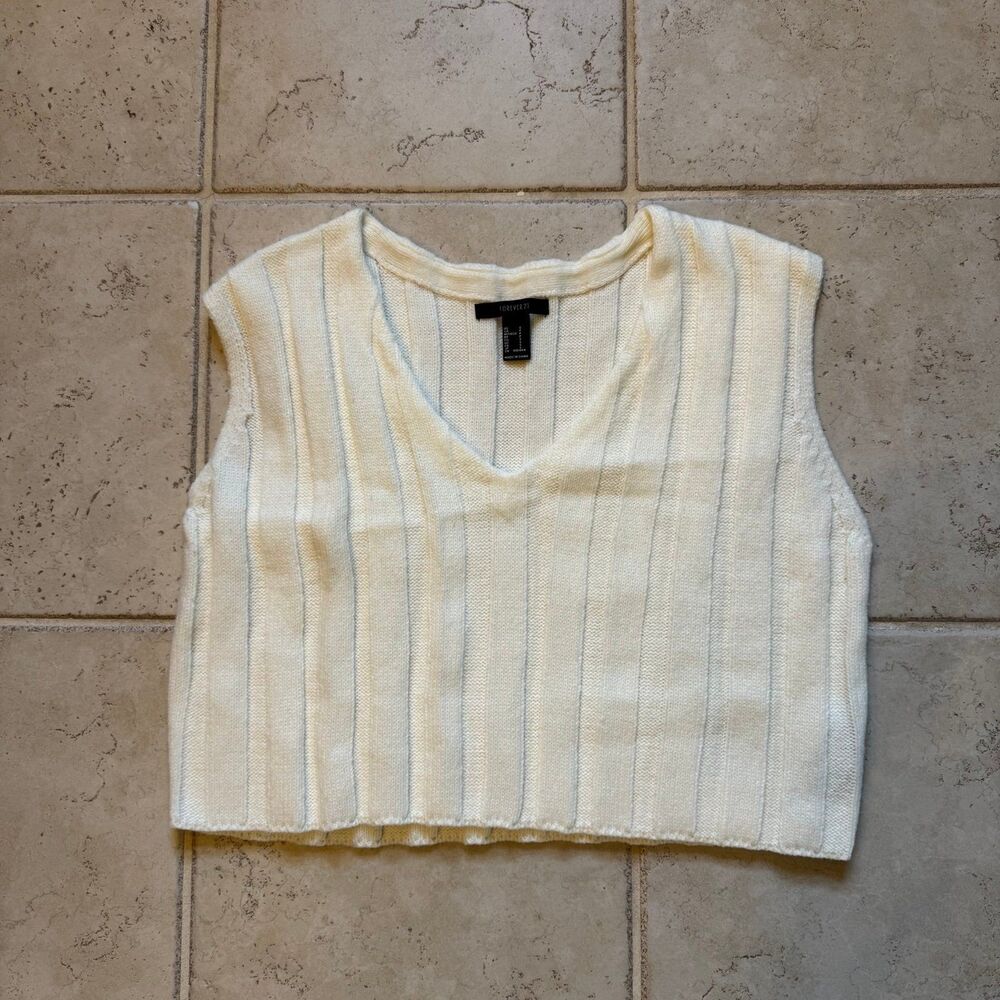 Forever 21 Cream Off-White Ribbed V-Neck Sweater Vest Crop Top Size S